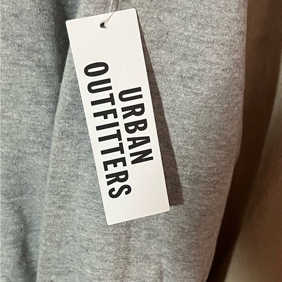 Urban Outfitters Gray Sweatshirt - Picture 4 of 4